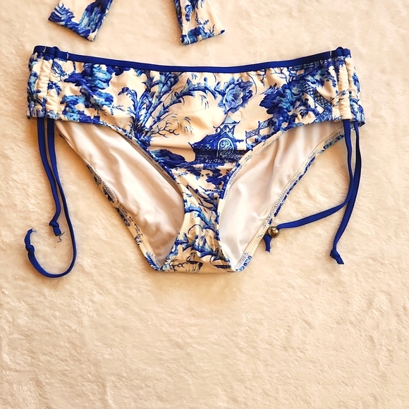Antonio Melani Blue Willow Bikini Sz Medium - Picture 3 of 7
